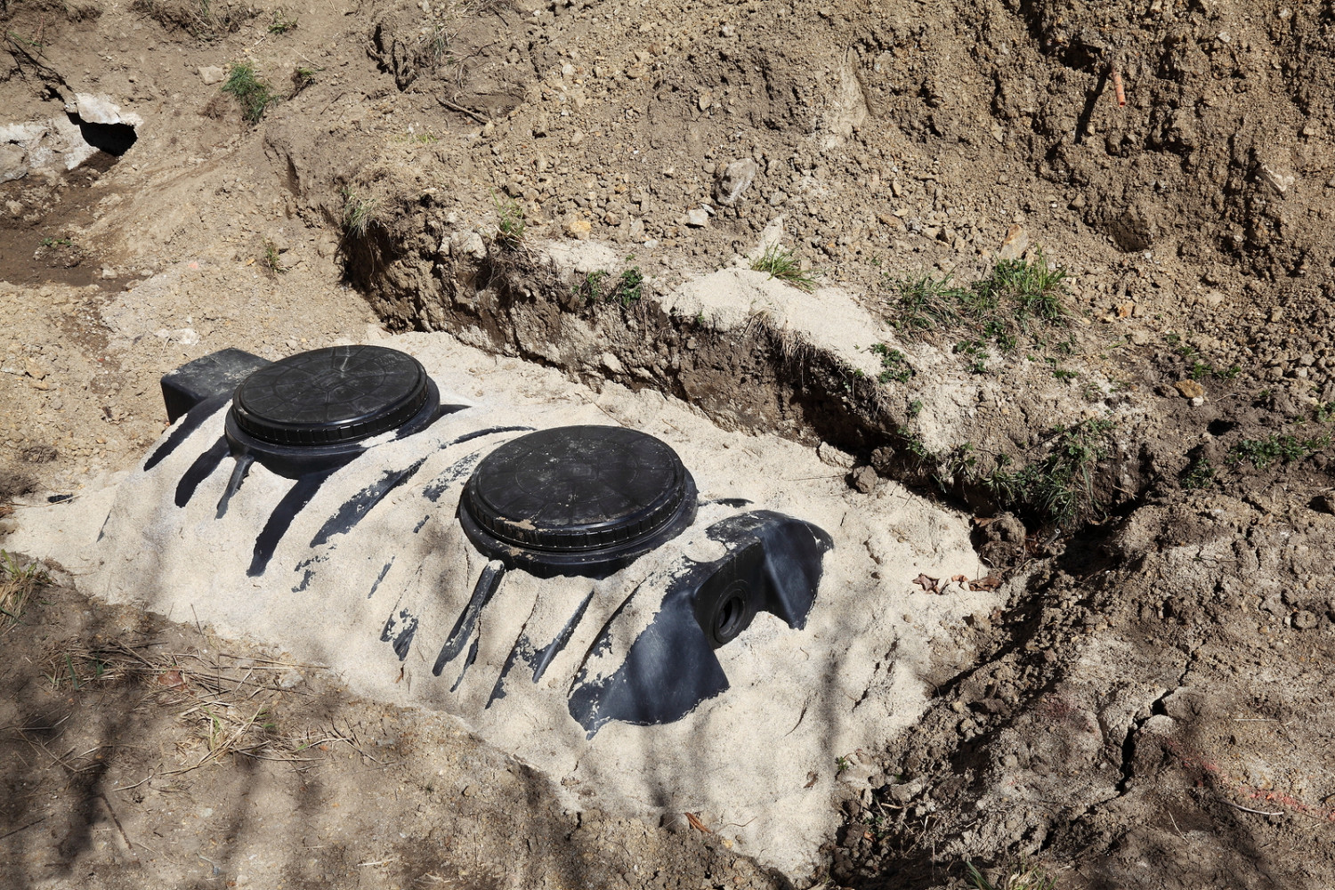 Septic Tank Repair – Signs That Your Tank Needs Repair